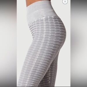 NWOT NUX *BROWN* Active Pucker Up Leggings Size Small in Dark Brown $107 Retail